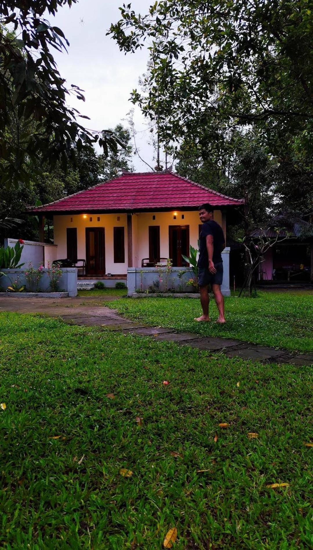 Jepun Homestay Lemukih 싱가라자 외부 사진